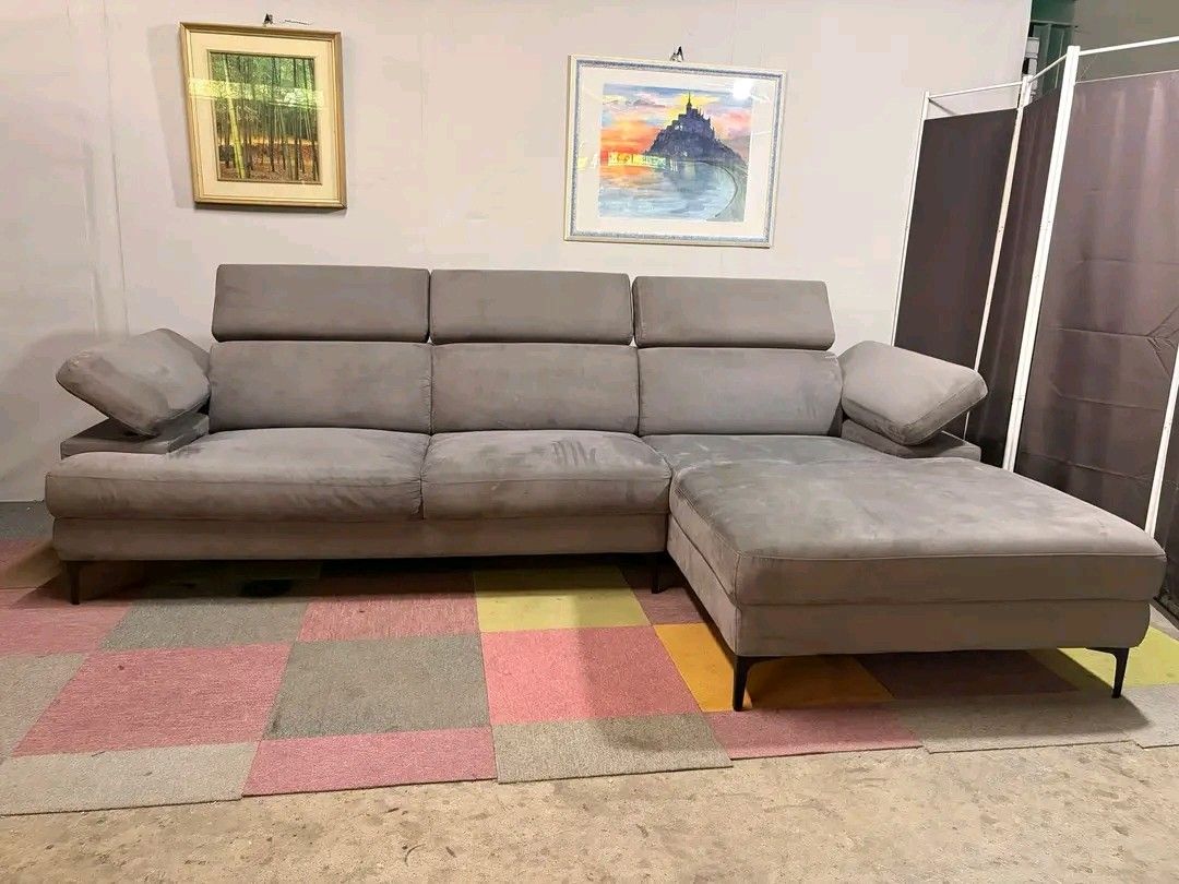 Gray Sectional Sofa with Ottoman (Category: Sofas) located in Manila. Submitted by eloizavill76462 (Listing ID 1430479174, Image 2). Description: BIG!!! Modern Gray Velvety L-type Sofa ALMOST BRANDNEW!!! ANLAKI!!! ANGGANDA!!! RECLINING HEADRESTS & ARMRESTS!!! NO ISSUES!!! NO ISSUES!!! NO ISSUES!!! SUPER SOFT & COMFY!!! PREMIUM FEELS!!! 115L x 69W x 18H seat height inches Sandalan height upto 40 inches In VERY good condition .