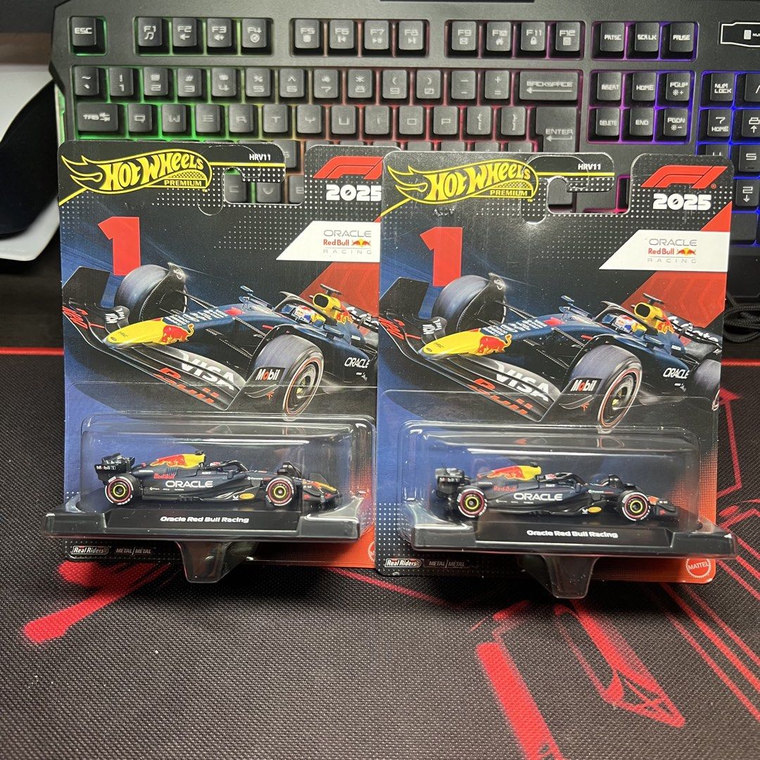 Hot Wheels Premium Oracle Red Bull Racing F1 Max Verstappen #1, Hobbies ...