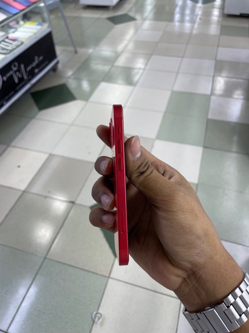 iPhone 12 mini 256gb 97%bh Openline no issue (Category: iPhone 12 Series) located in Manila. Submitted by benshop. (Listing ID 1430445813, Image 3). Description: ON HAND | TRADE/SWAP NEW ARRIVAL 0 Cc BenShop Price : 13,000 php ▫️On hand: iPhone 12 mini ▫️256GB ▫️Openline/Factory unlocked ▫️Red ▫️97% Batt health ▫️All Features Working INCLUSIONS & FREEBIES: *CHARGER SET *CLEAR CASE *TEMPERED GLASS MODE OF TRANSACTION: ▫️ STORE PICK UP (Preferred) 