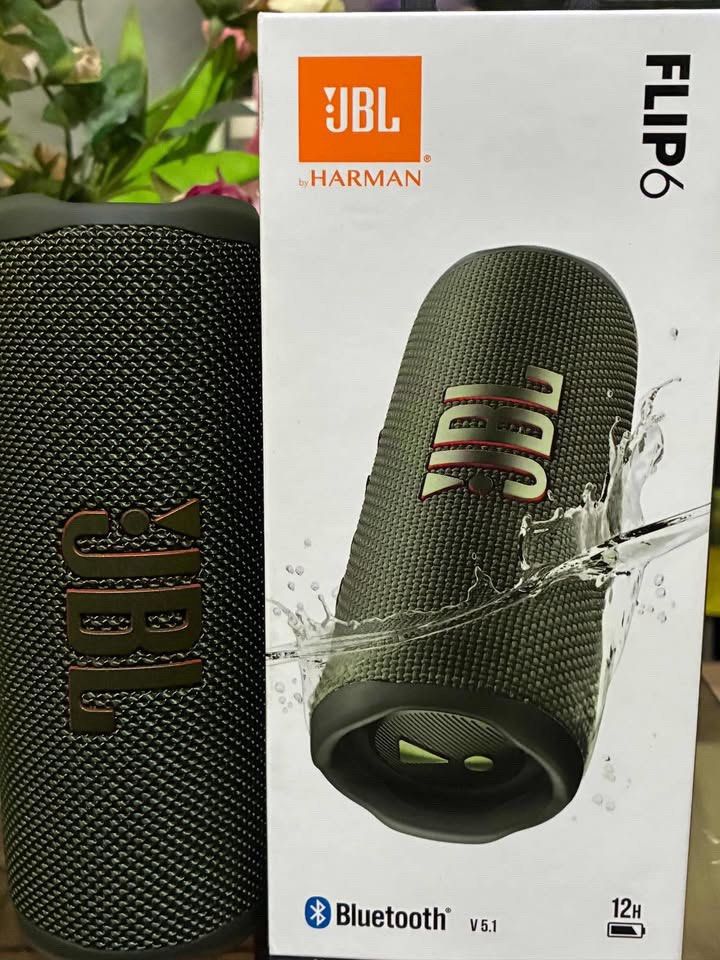 JBL Flip 6 Bluetooth Speaker (Category: Soundbars, Speakers & Amplifiers) located in Antipolo. Submitted by prettyy25 (Listing ID 1430465010, Image 2). Description: brand new .