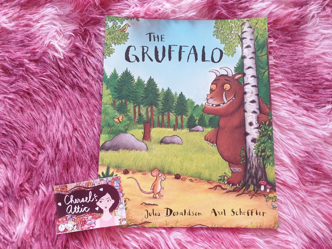 Julia Donaldson - The Gruffalo (Category: Children's Books) located in Los Banos. Submitted by cherselsattic (Listing ID 1430595961, Image 1). Description: Copy of "The Gruffalo" by Julia Donaldson and Axel Scheffler. The book features a colorful illustration of the Gruffalo and the mouse. Perfect for children who love reading and adventure stories. WHAT YOU SEE IS WHAT YOU GET 💳 Payment: BDO / BPI / GCash 🚚 Delivery: J&T Express, Lalamove (Sor