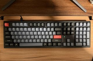 （分類：）位於 。 由 hksellbuyer 提交（商品編號 1430528926，圖片 1）。簡介： 。