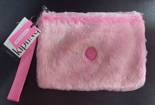 （分類：）位於 。 由 ronaldtoto 提交（商品編號 1430538093，圖片 1）。簡介： 。