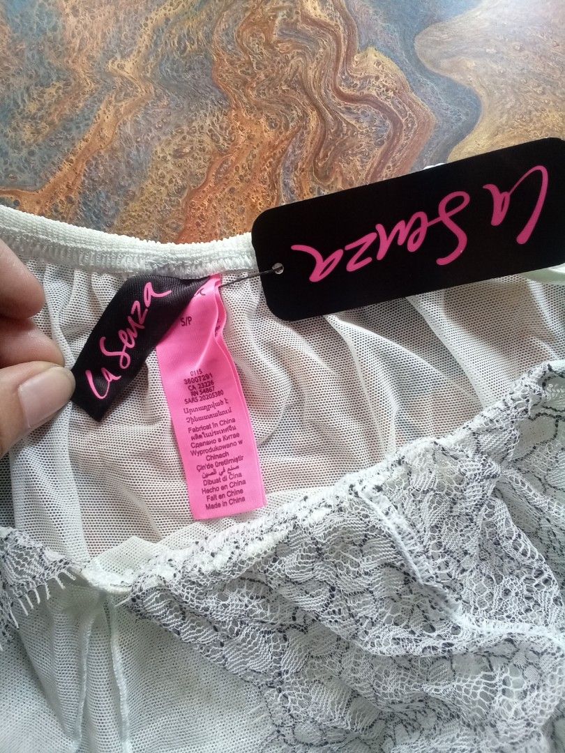 La Senza Lingerie Top (Category: Undergarments & Loungewear) located in Quezon City. Submitted by princess_ma (Listing ID 1430414717, Image 3). Description: can fit Xs-small This is top, not dress No FLAWS Location: Quezon City .