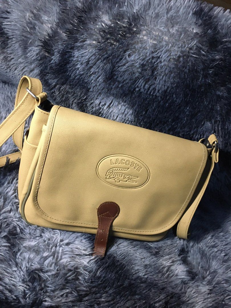 Lacoste Vintage Bag✨✅ (Category: Luxury Bags & Wallets) located in Cagayan de Oro. Submitted by rosellersumod-ong (Listing ID 1430553691, Image 1). Description: Vintage Bag Lacoste 📌 Authentic ✨✅ Sling Bag✅ Uni Sex Bag ✨📌 Dm para sa issue 📌 Excellent Condition ✨ Condition 9.8/10 Color rate 9.8/10 Mine 1200 free shipping Loc:Tagoloan misamis Oriental 📌 unli vouch or vc with item para safe.
