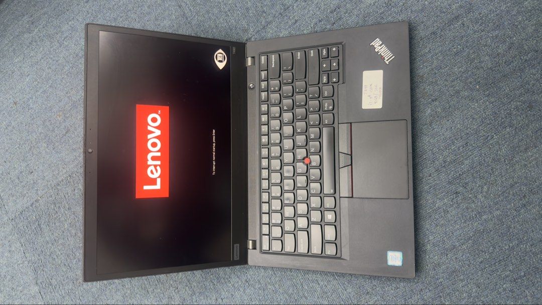 Lenovo ThinkPad t490 with touchscreen Intel core i7 Processor420590478867179522