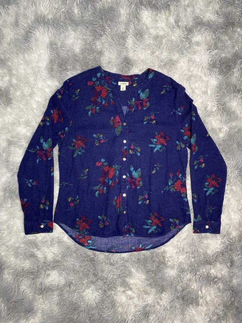 l.l.bean Floral Print Blouse - Size S (Category: Blouses) located in Manila. Submitted by dignthrift (Listing ID 1430555094, Image 2). Description: Brand: L.L. BEAN L.L. Bean Floral Pearlescent Button Down Long Sleeve Size Small SKU: 0096 Issue: None Condition: Excellent Coloration: 9/10 Size on Tag: Small Width x Length: (see photos) Mine: 650 php 📩📩📩 + Shipping Fee 📌 Location: Las Piñas City, Metro Manila 📌 MOP: G CASH 📌 No Refund, No Ret