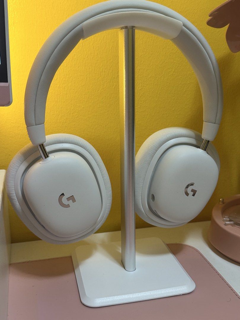 Logitech G735 Wireless Headphones (Category: Headphones & Headsets) located in Quezon City. Submitted by thelookbook.mnl (Listing ID 1430591733, Image 2). Description: Logitech G735 headset (only) -barely used -complete inclusions (box, mic, cord, lightspeed usb) -bought in datablitz last year July 2025 -location QC/cubao.