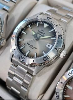 (Category: ) located in . Submitted by notorious_watches (Listing ID 1430573406, Image 1). Description: .