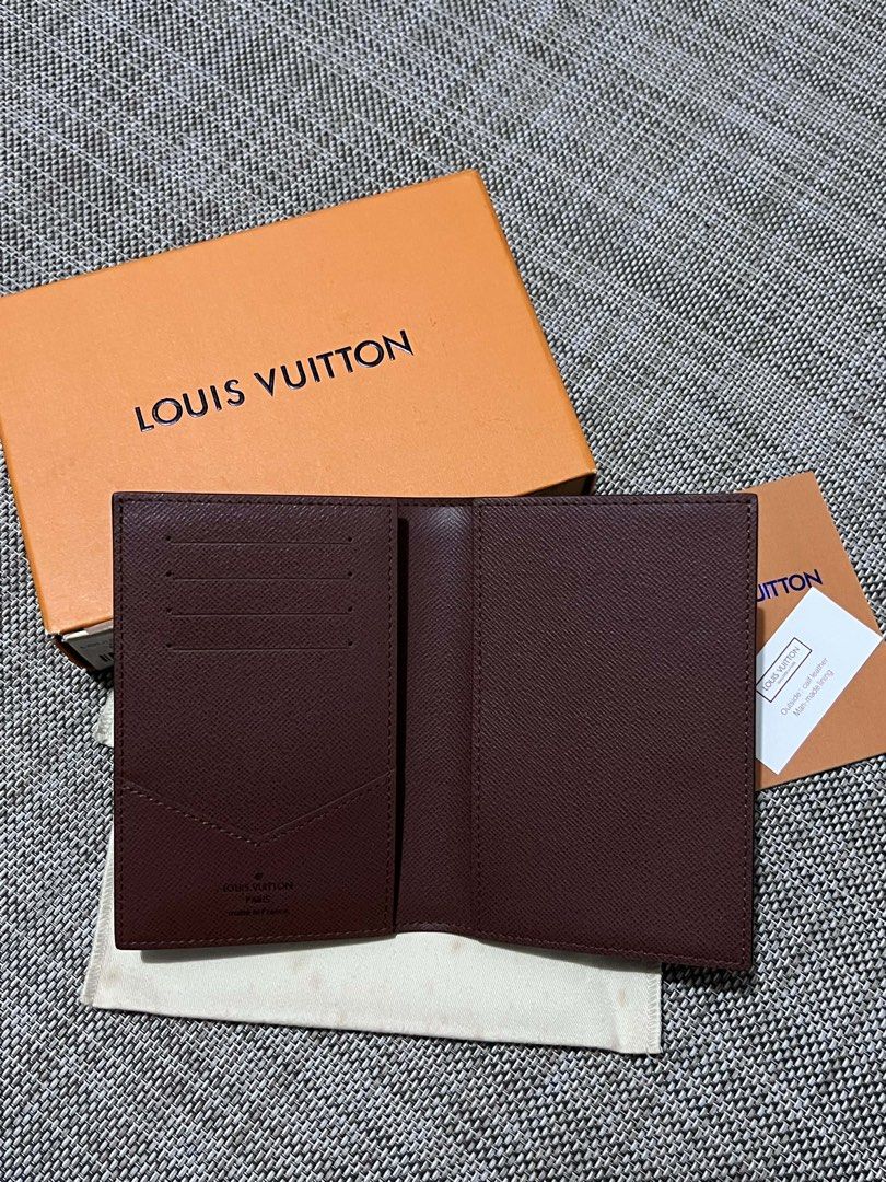 Lv passport holder (Category: Luxury Bags & Wallets) located in Manila. Submitted by luxurytreasure.ph (Listing ID 1430539068, Image 3). Description: .