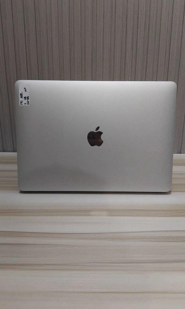 Macbook Air M1 (Category: Laptops & Notebooks) located in Manila. Submitted by najebmaminta.02 (Listing ID 1430552101, Image 1). Description: For Sale MACBOOK AIR M1 MacOS Sequoia Version 15.6 Built-in Retina Display 13.3-inch (2560 x 1600) Memory 8GB-256GB Open for Meet up✅️ Manila area only ✅️ SameDay delivery COP - COD PM FOR INTERESTED 0997-579-7491 Price:24,500 Model Information: - Serial Number: D81623A7ZEP8MJRBT - Device Name: bq20z451 - P