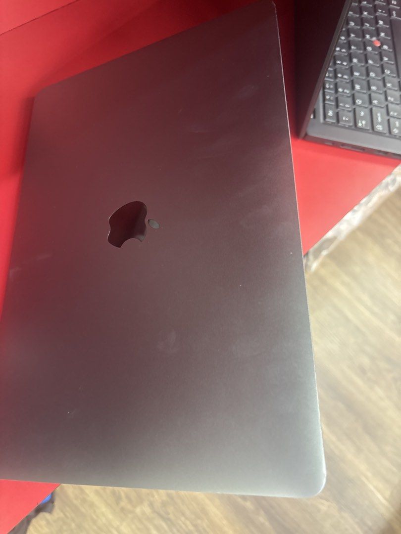 MacBook Pro 13" 2020 - Intel Core i5 - 16GB RAM420596109164554241