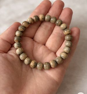 (Category: ) located in . Submitted by agarwoodsingapore (Listing ID 1430401748, Image 1). Description: .