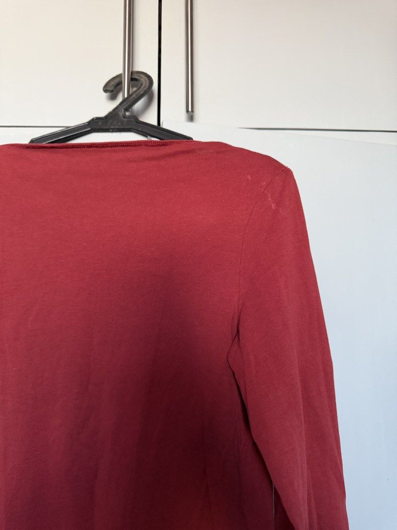 Mango Red Boat Neck Long Sleeve Top (Category: Longsleeves) located in Biliran. Submitted by wekeepitcircular (Listing ID 1430424768, Image 2). Description: .