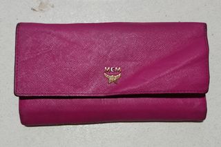 (Category: ) located in . Submitted by whattathrift (Listing ID 1430510027, Image 1). Description: .