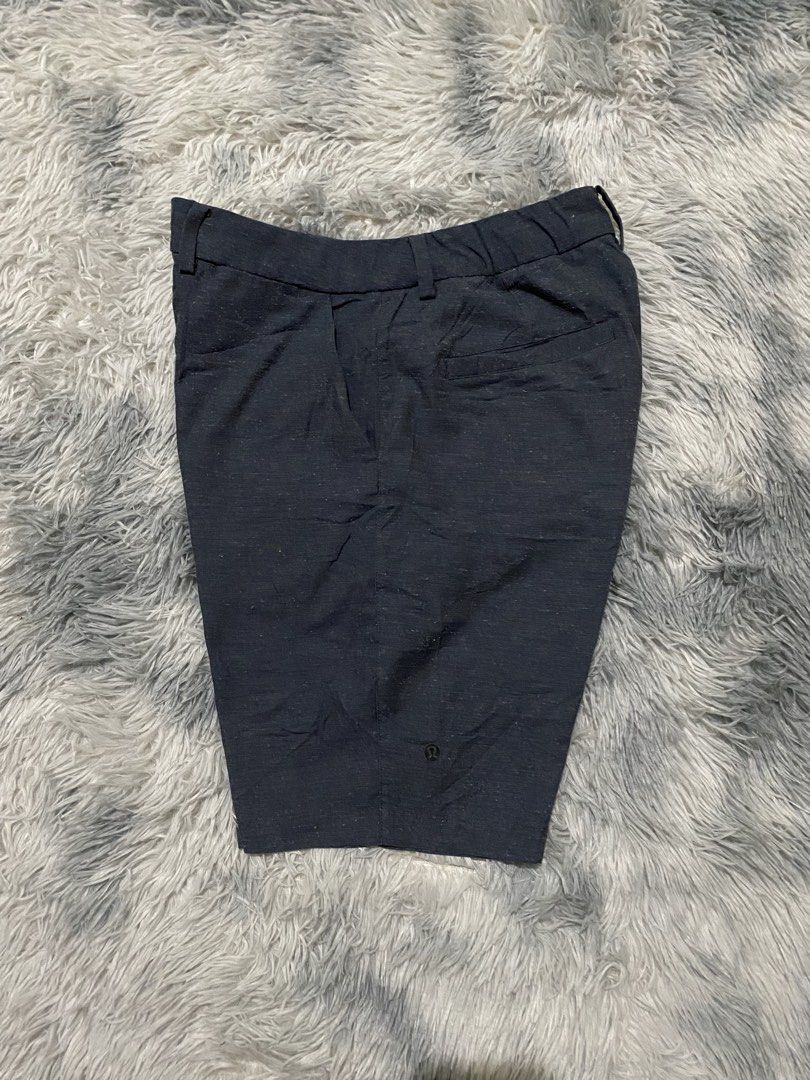 Men's Lululemon Walk Shorts (Category: Shorts) located in Carmen. Submitted by yawbuangaka (Listing ID 1430528660, Image 2). Description: Men's Lululemon Walk Shorts Heather Blue Waistline - 30 Length - 19 In very good condition Need wash.
