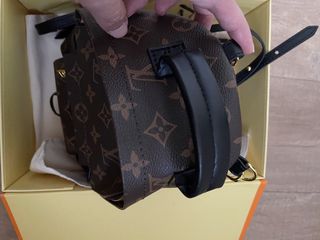 （分類：）位於 。 由 yhchow 提交（商品編號 1430457541，圖片 1）。簡介： 。