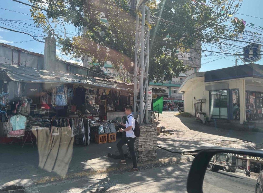 Molino Paliparan Commercial Property (Category: Commercial) located in Paranaque City. Submitted by mysticfish.5a94f1 (Listing ID 1430484450, Image 3). Description: For Sale COMMERCIAL PROPERTY WITH INCOME ALONG MOLINO - PALIPARAN ROAD, BACOOR, CAVITE LOT AREA : 1,589 sqm PRICE: ₱40k/sqm ( ₽63,560,000.00) Existing Tenants: 📍Lawson 📍Angel’s Burger 📍Chooks to Go 📍 plus various market stalls Located right beside Puregold Molino Town Center Few e