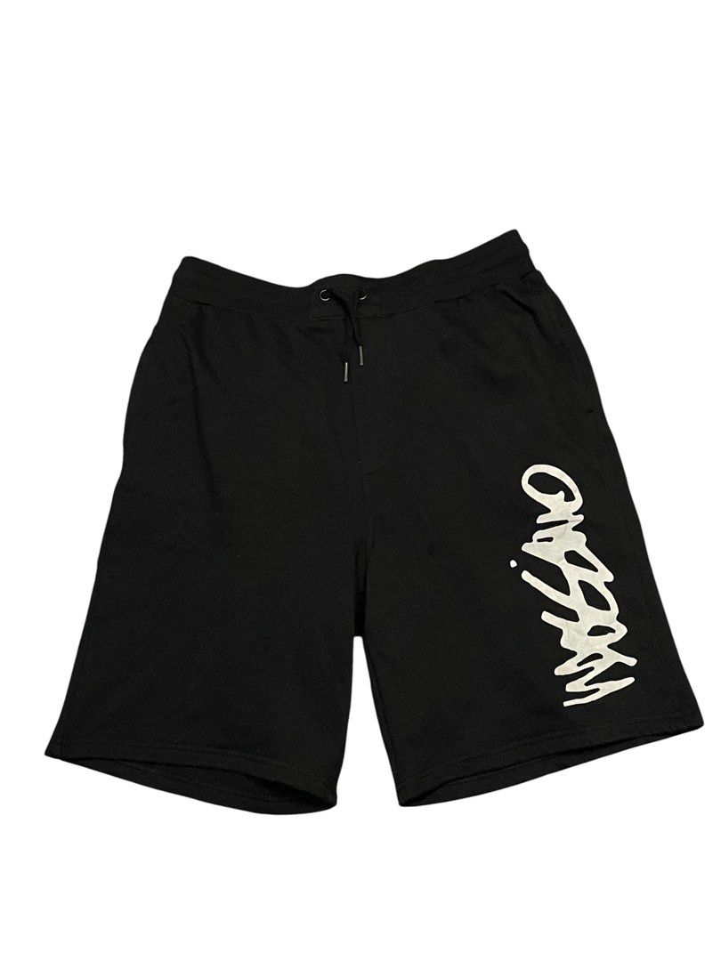 Mossimo Black Shorts (Category: Shorts) located in Manila. Submitted by keithanced50261 (Listing ID 1430593952, Image 1). Description: excellent condi mossimo shorts 28-36 waist adjustable L20 M on tag 9.5/10 color rate makapal fabric.