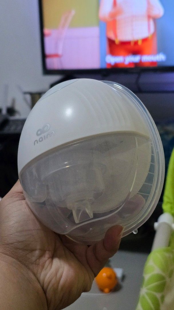 Naim plus with warranty (Category: Breastfeeding & Bottle Feeding) located in Quezon City. Submitted by myne0628 (Listing ID 1430556413, Image 2). Description: with warranty bought last feb 2026. rfs. not pumping.