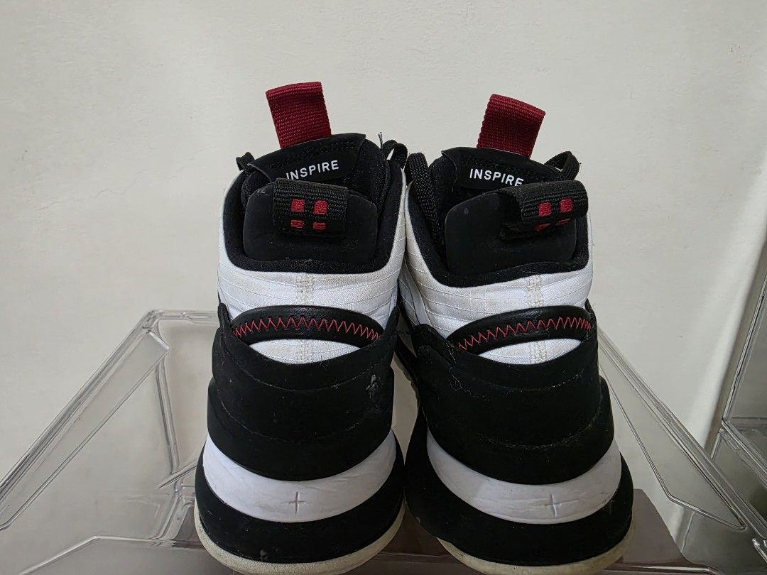 Nike Air Jordan Aerospace 720 (Category: Sneakers) located in Makati City. Submitted by code_blue (Listing ID 1430499937, Image 3). Description: Jordan Aerospace 720 SIZE 8.5 US What you see is what you get. Shoe is Heavily Used and has Damage on Right Side (Popped Air Bubble).