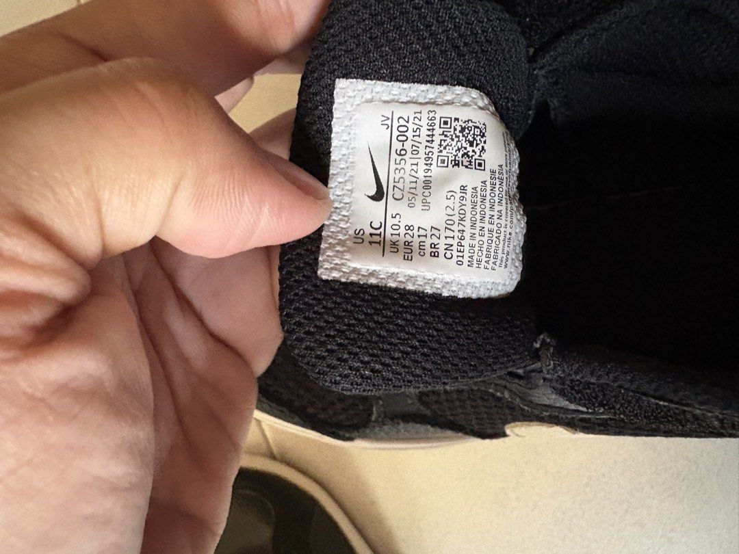 Nike Air Max SC Toddler Shoes (Category: Babies & Kids Fashion) located in Bulacan. Submitted by charity_21 (Listing ID 1430484402, Image 2). Description: Original. No box. No flaws but there are signs of usage. Outgrown..