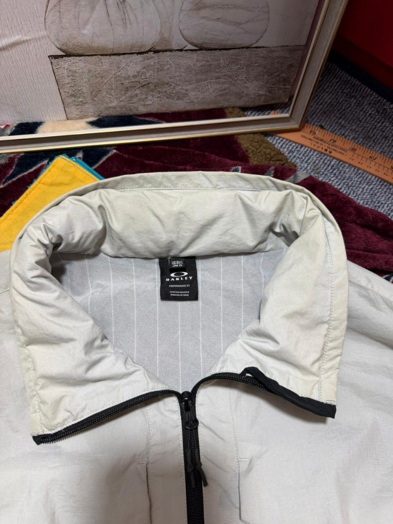 Oakley Multipocket Jacket (Category: Coats, Jackets and Outerwear) located in Kuala Ketil. Submitted by noratika5767669 (Listing ID 1430582772, Image 2). Description: inbox 📥 Sila rujuk gambar sebelum membeli ✅.