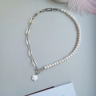 (Category: ) located in . Submitted by style_essentials2023 (Listing ID 1430556767, Image 1). Description: .