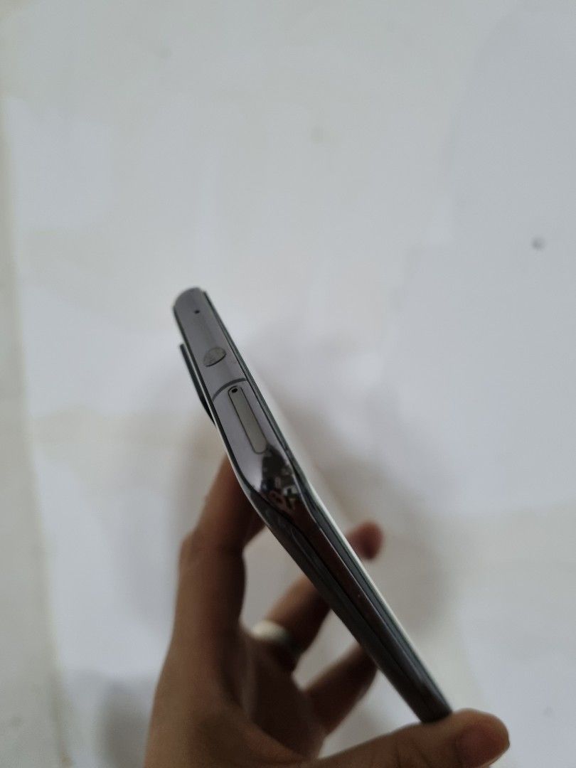 Samsung s20 Ultra (Category: Samsung) located in Baguio. Submitted by phoeberose33384 (Listing ID 1430426491, Image 2). Description: 8RAM 256 GB NO FLAWS starting .9 ang clear back cam shipping only payment first.