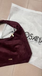 (Category: ) located in . Submitted by declutter.clothes (Listing ID 1430584141, Image 1). Description: .