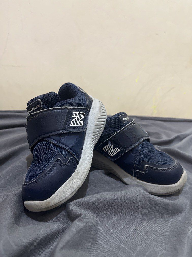 Sepatu anak new balance ori (Kategori: Orang Tua, Bayi & Anak - Lainnya) berada di Bogor. Dikirim oleh manwomankidstuff (ID iklan 1430510407, Gambar 2). Deskripsi: Bisa co 🧡 Minus seperti di 2 foto terakhir Nego tipis.
