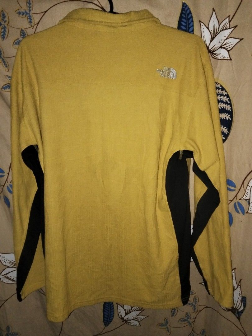 The North Face Fleece Jacket - Large (Category: Coats, Jackets and Outerwear) located in Zamboanga. Submitted by nurjimdigo71795 (Listing ID 1430596549, Image 3). Description: excellent condition As new . W21 L28.
