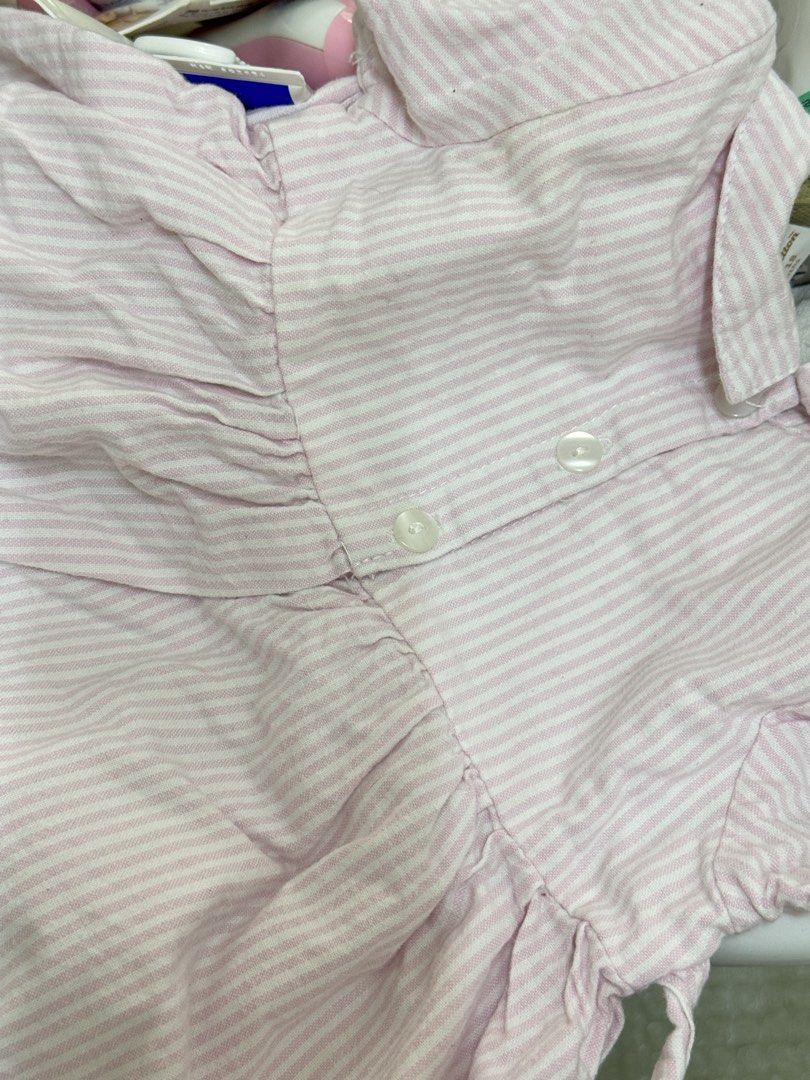 Tiny Button Dress (Category: Babies & Kids Fashion) located in Kuantan. Submitted by ssyzw (Listing ID 1430490721, Image 3). Description: .