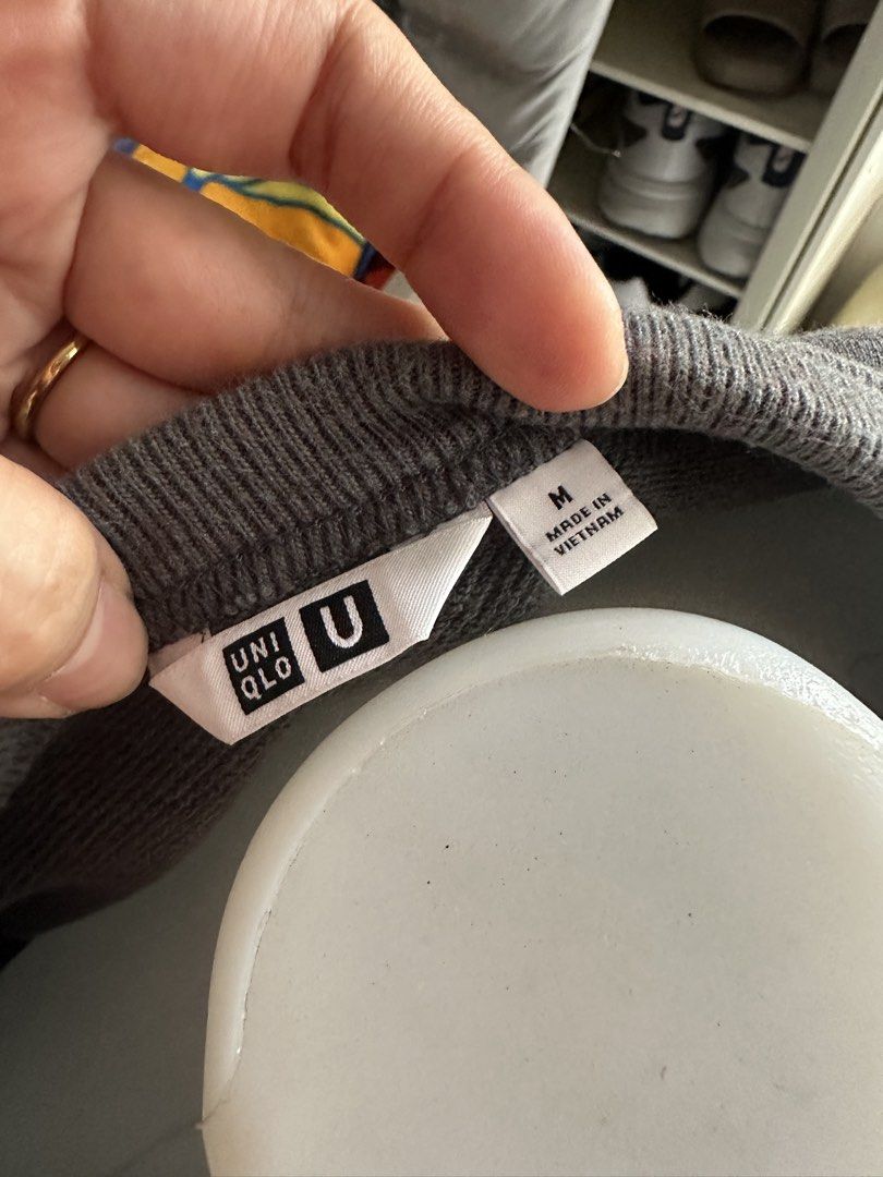Uniqlo U Crew Neck Sweatshirt (Category: Coats, Jackets and Outerwear) located in Quezon City. Submitted by mihoho13 (Listing ID 1430513483, Image 3). Description: .