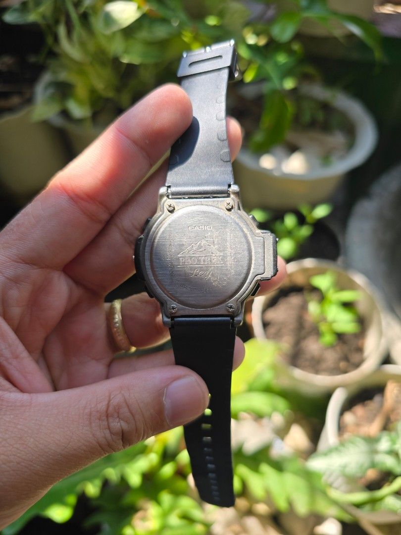 Vintage Casio Alti-Thermo Twin Sensor Watch (Category: Men's Watches) located in Manila. Submitted by timearcph (Listing ID 1430595523, Image 3). Description: This item is a vintage Casio Pro Trek PRL-20 watch, identified as an early Pro Trek model. It features a "Twin Sensor" system for measuring altitude and barometric pressure, indicated by the "ALTI-THERMO" branding on the bezel. The watch has a digital display and is water-resistant to 10 BA