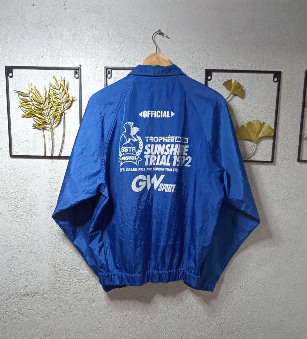 Vintage The North Face Racing Jacket "1992 Gw Sport" Motul (Category: Coats, Jackets and Outerwear) located in Kawit. Submitted by deidzdzn (Listing ID 1430271588, Image 3). Description: size L. BOXY FIT dimes:W-24 L-25 fabric: NYLON.