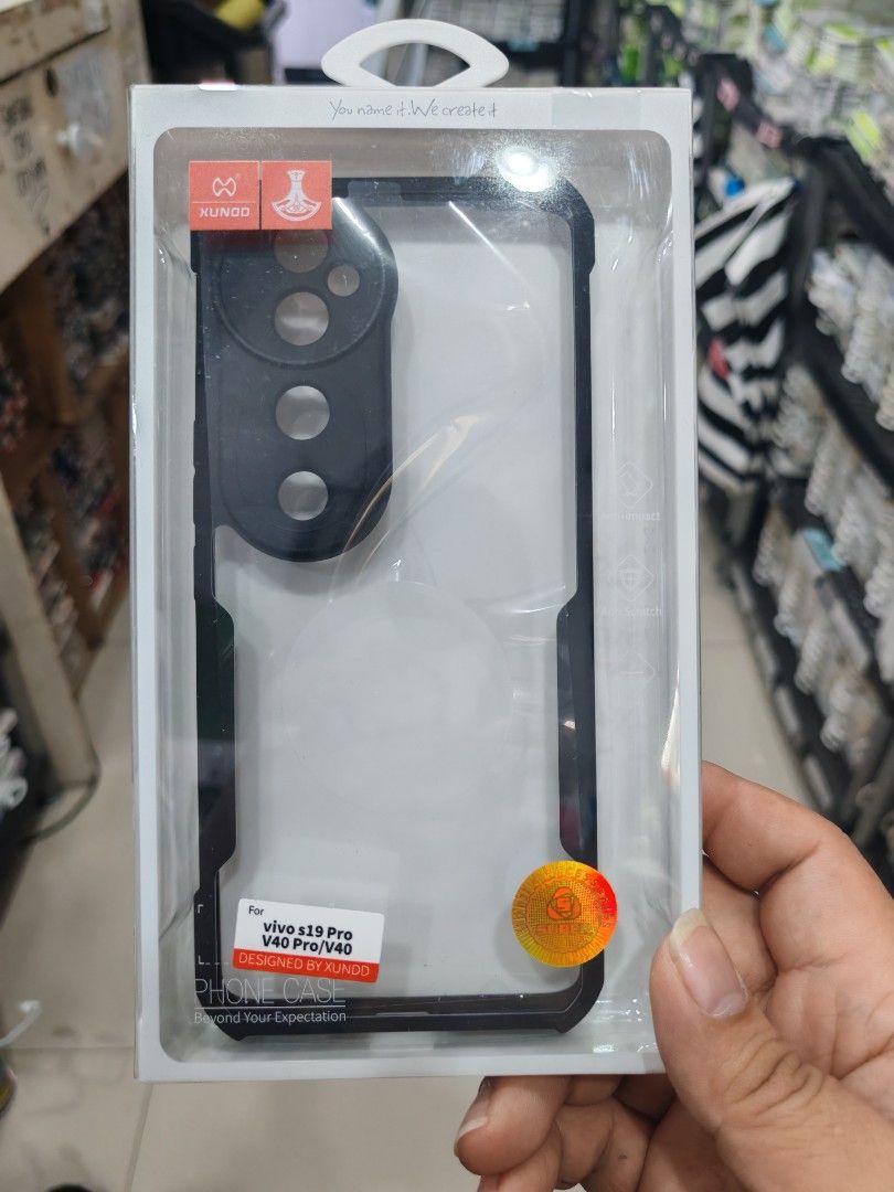 Vivo V40/40Pro Case (Category: Cases & Sleeves) located in Pasig City. Submitted by teppei09 (Listing ID 1430463287, Image 1). Description: Vivo V40/V40Pro case.