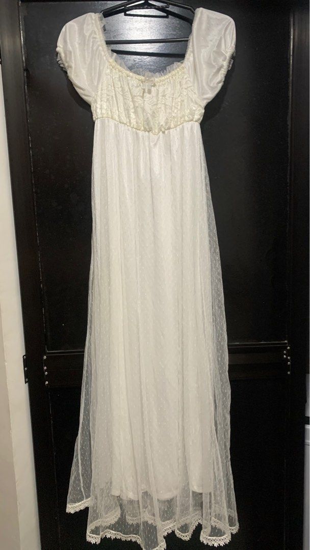 White Maxi Dress with Lace Details (Category: Dresses) located in Quezon City. Submitted by jelayspreloved (Listing ID 1430580094, Image 1). Description: Can fit up to M.