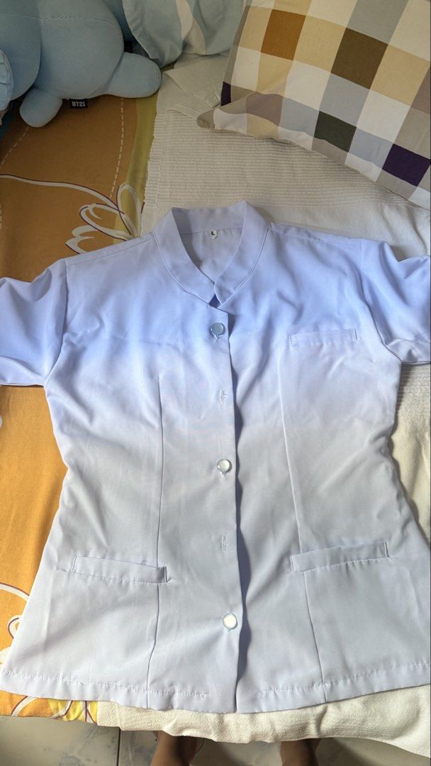 Oath Taking White Nursing Uniform Set (Category: Sets or Coordinates) located in San Juan City. Submitted by _kathreyess (Listing ID 1430596224, Image 2). Description: Fits Large Probable measurements Bust 37 Waist 33 Hip 40.