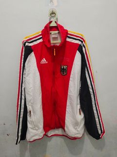 (Kategori: ) berada di . Dikirim oleh markas_secondstore (ID iklan 1430421704, Gambar 1). Deskripsi: .