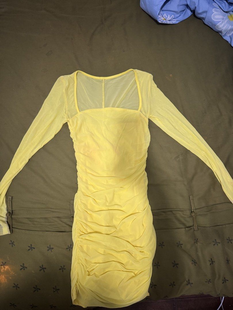 Yellow Long Sleeve Dress (Category: Dresses) located in Manila. Submitted by preloved_needslove (Listing ID 1430577880, Image 1). Description: - swipe to end for flaws! - size XS-S.