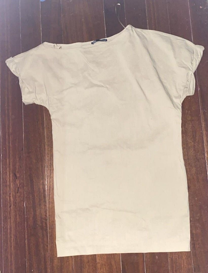 Zara Dress (Category: Dresses) located in Dagupan City. Submitted by declutteredbyaj (Listing ID 1430579486, Image 3). Description: ‼️Issue‼️The original stitching at the waist (the one that creates the "cinched" look) has come off. Restitch it or wear as is (small-med) 🚛 j&t 📍dagupan city, pangasinan 📌 payment first policy 📌MOP: maribank only 📌 strictly no return, no exchange.