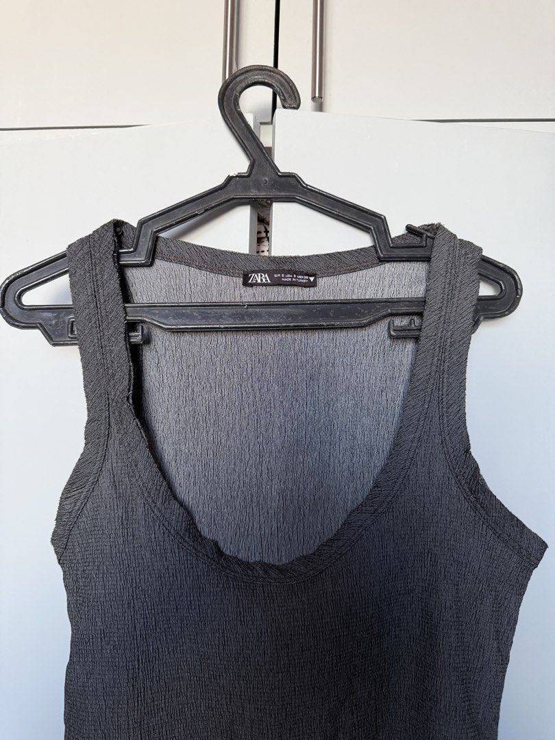 Zara Textured Tank Top (Category: Sleeveless) located in Biliran. Submitted by wekeepitcircular (Listing ID 1430424175, Image 2). Description: .