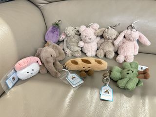 （分類：）位於 。 由 gloomyfanss 提交（商品編號 1426192853，圖片 1）。簡介： 。
