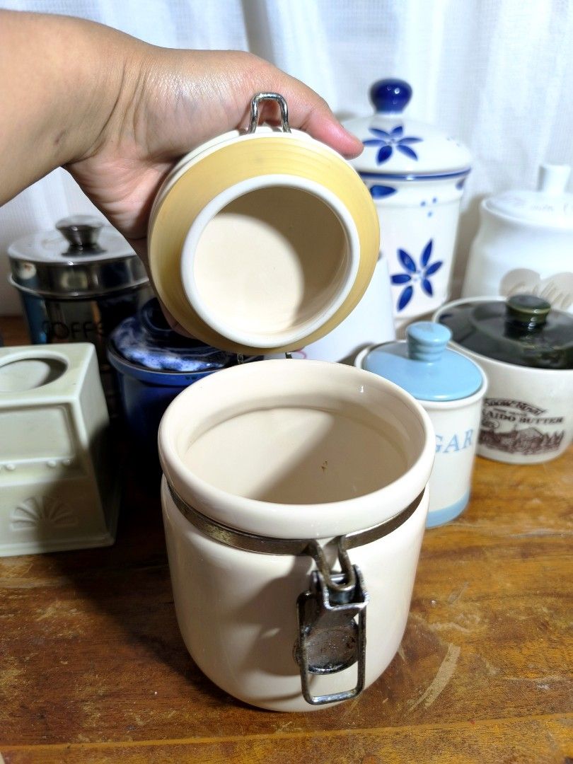 Air tight Ceramic Canister (Category: Coffee & Tea Tableware) located in Pangil. Submitted by kopee_matcha (Listing ID 1430654919, Image 3). Description: Size : 4" x 5" Color : Cream Sold as is ( see pictures for details) *Strickly 2 days reservation only * Payment must be completed within 48 hours. If unpaid, your order will be automatically forfeited and the item/s will be given to the next miner. *No deleting of comments *3 or more items (Larg