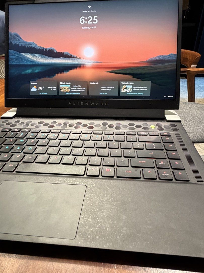 Alienware x15 R5 Gaming Laptop420567157950402561