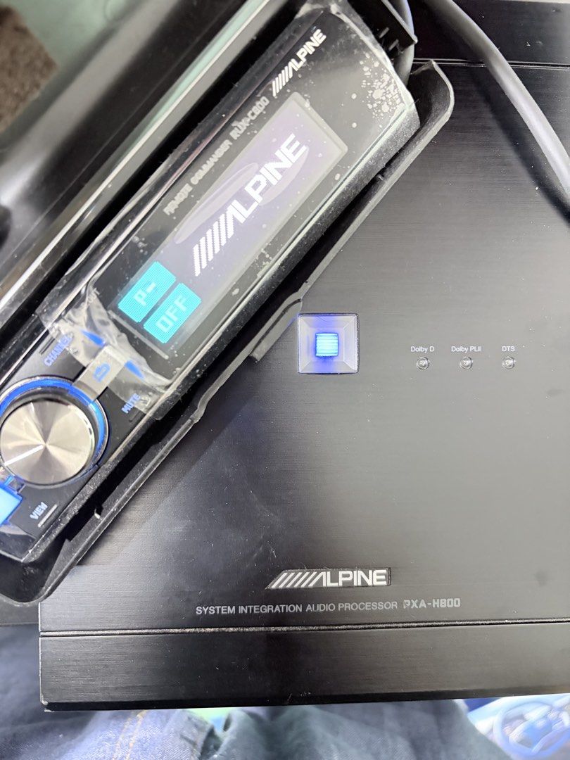 Alpine Digital Processor (Category: Audio Systems) located in Singapore. Submitted by sellyourbarang (Listing ID 1430794869, Image 1). Description: - Alpine Digital Processor - Includes PXA-H800 unit - Comes with RUX-C800 remote commander - Ideal for car audio upgrades.