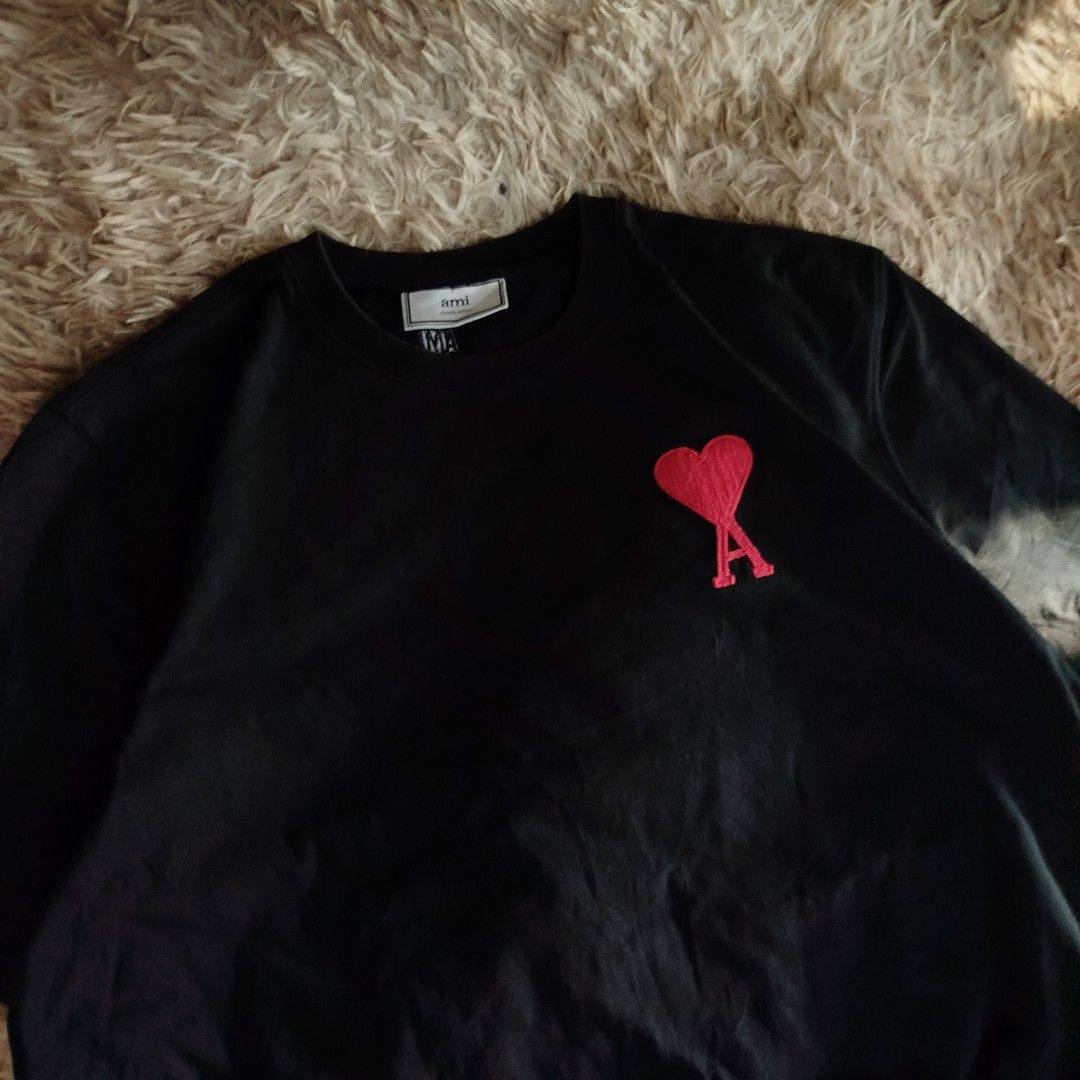 Ami (authentic) (Category: Tshirts & Polo Shirts ) located in Cabiao. Submitted by aeclark (Listing ID 1430779102, Image 2). Description: Size Large Excellent condition 10/10 color rate as new authentic no issue.