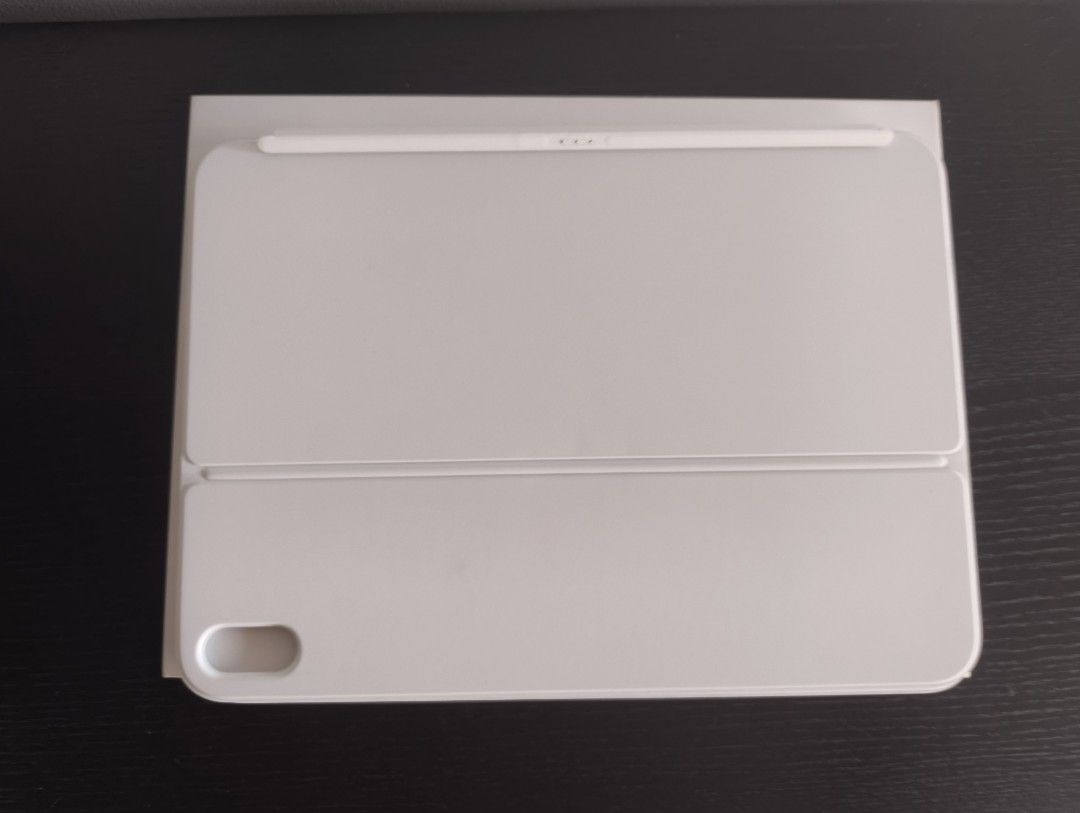 Apple iPad Magic Keyboard Folio - Brand New476143262221608962