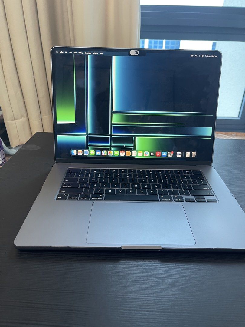 Apple MacBook Air 15 inch -M2 chip420572031689707523